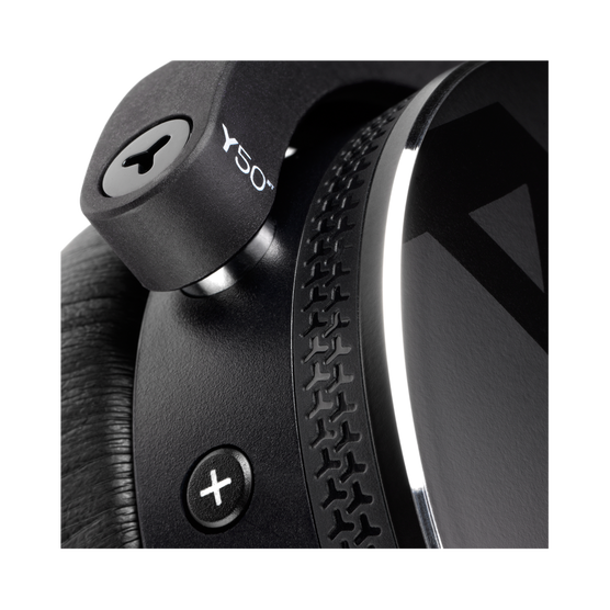 Y50BT - Black - Premium portable Bluetooth speaker with quad microphone conferencing system - Detailshot 2